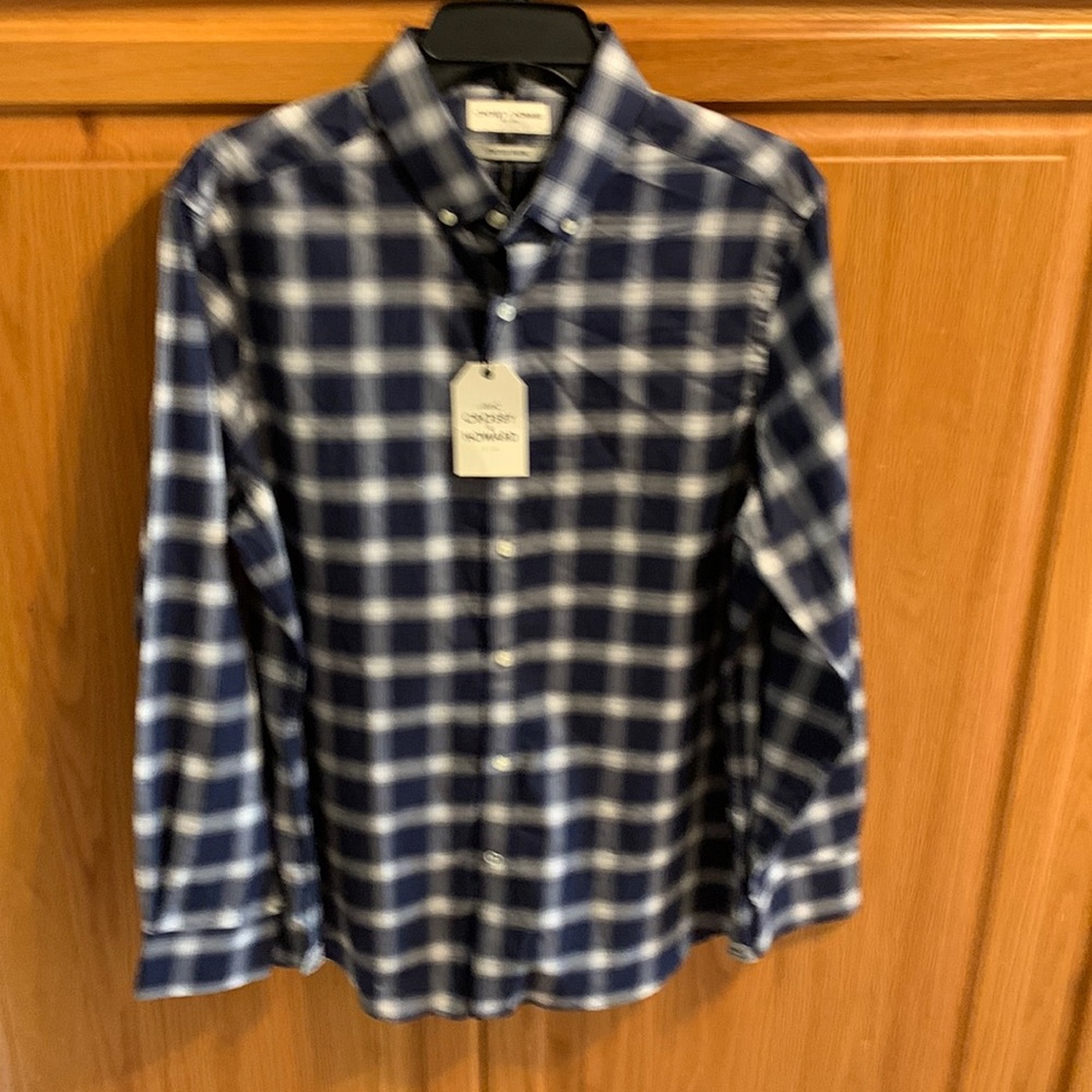 Crosby & Howard navy plaid long sleeve button down NWT Large check
